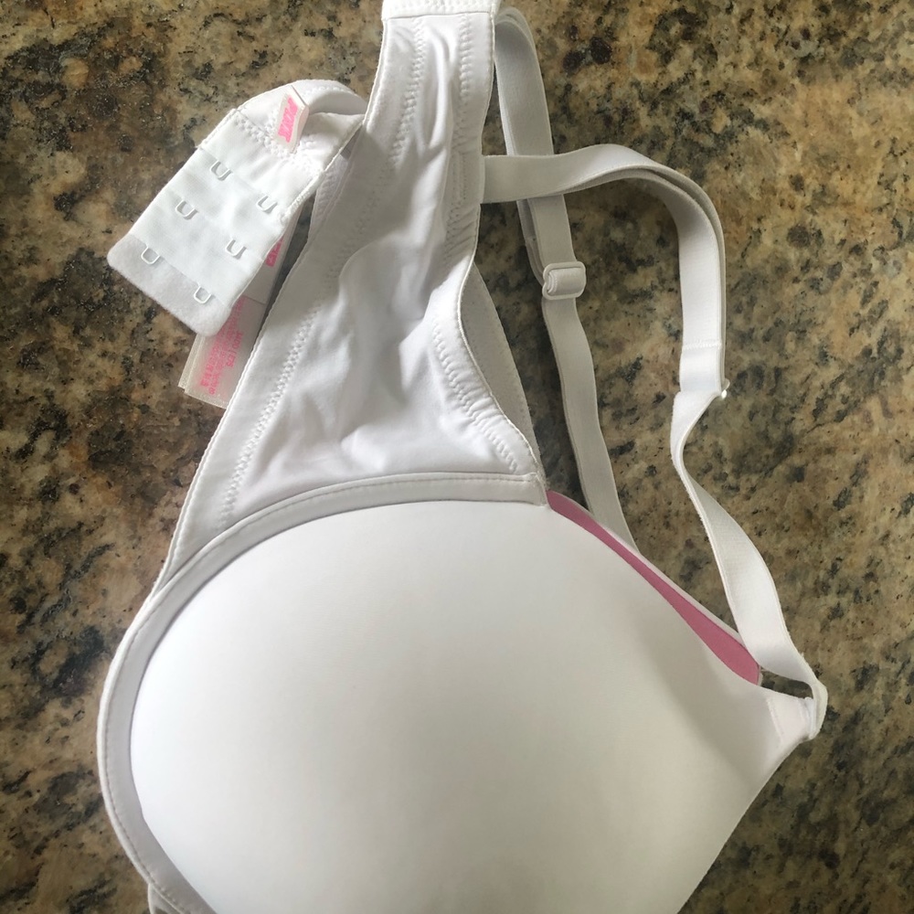 Victoria’s Secret Pink wear everywhere push-up